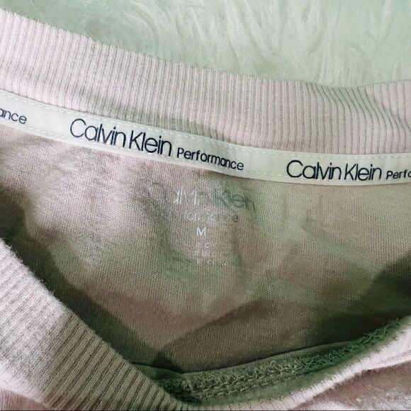 Calvin Klein Performance pink / blush cropped style top size M - Picture 7 of 11